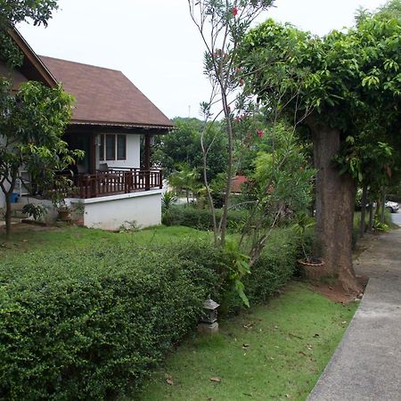บ้านธานี Choeng Mon Extérieur photo