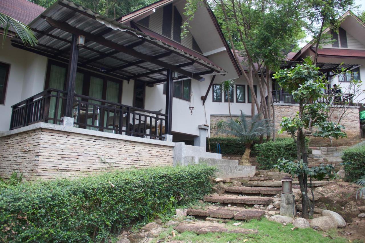 บ้านธานี Choeng Mon Extérieur photo